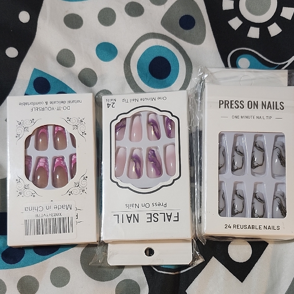 Press On Nails Set - Purple and White